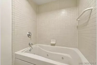  500 W Harbor Dr. #504, San Diego, CA 92101 - Photo 32