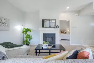 10872 Sabre Hill Dr, San Diego, CA 92128 - Photo 8