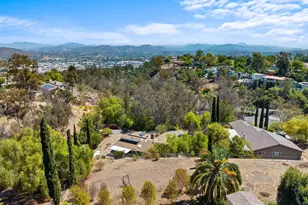 777 Hacienda Dr, El Cajon, CA 92020 - Photo 42