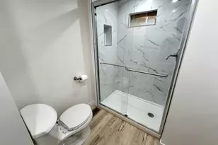 6460 Convoy Ct, San Diego, CA 92117 - Photo 14