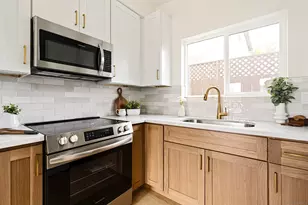 1953 Emerald St, San Diego, CA 92109 - Photo 56