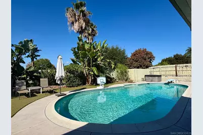  931 Summerfield Pl., Escondido, CA 92027 - Photo 2