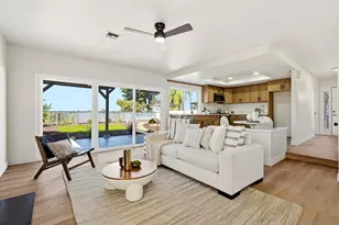 561 E J St, Chula Vista, CA 91910 - Photo 6