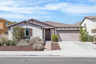 826 Genaro Dr, Perris, CA 92571 - Photo 2