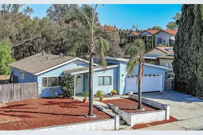  587 Augusta Dr., San Marcos, CA 92069 - Photo 2