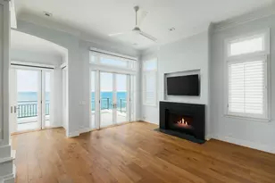 6911 Neptune Pl, La Jolla, CA 92037 - Photo 4