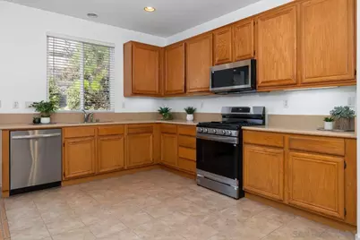  926 Bryce Canyon Ave, Chula Vista, CA 91914 - Photo 8