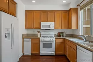 2710 E Evans Rd, San Diego, CA 92106 - Photo 16