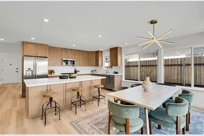  1360 Cerritos Ct, Chula Vista, CA 91910 - Photo 2