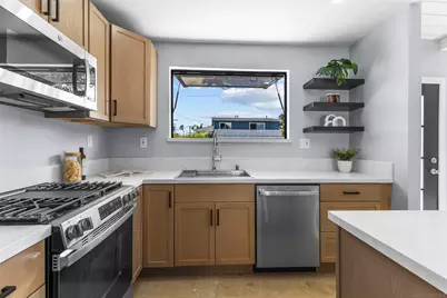  4827 Bayard St, San Diego, CA 92109 - Photo 6