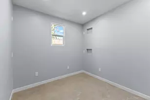 4827 Bayard St, San Diego, CA 92109 - Photo 18