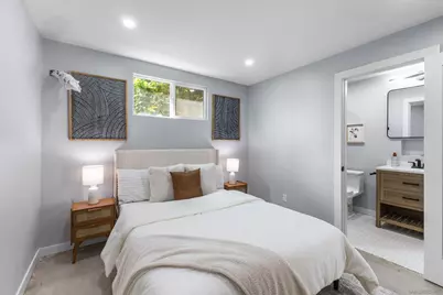  4827 Bayard St, San Diego, CA 92109 - Photo 14