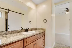 1424 Thomas Ave, San Diego, CA 92109 - Photo 16