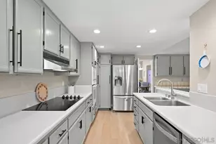 11821 Calle Parral, San Diego, CA 92128 - Photo 12