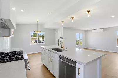  6228 Calle Pavana, San Diego, CA 92139 - Photo 4