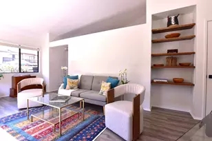 8356 Via Sonoma, La Jolla, CA 92037 - Photo 4