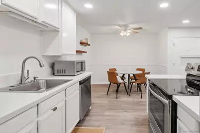  1810 S El Camino Real #101, Encinitas, CA 92024 - Photo 16