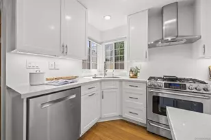 558 E Ave, Coronado, CA 92118 - Photo 12