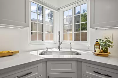  558 E Ave, Coronado, CA 92118 - Photo 14