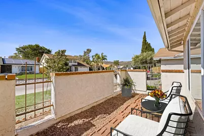 521 Shadow Hills, San Marcos, CA 92069 - Photo 2