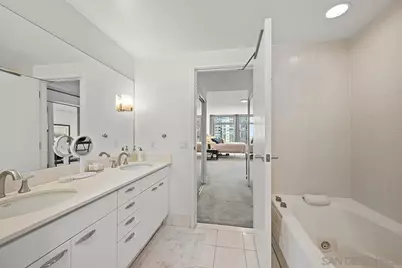  645 Front Street #1807, San Diego, CA 92101 - Photo 20