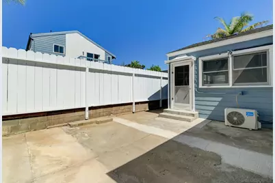  1344-48 La Palma, San Diego, CA 92109 - Photo 12