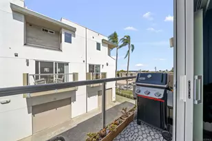 1952 Hornblend, San Diego, CA 92109 - Photo 8
