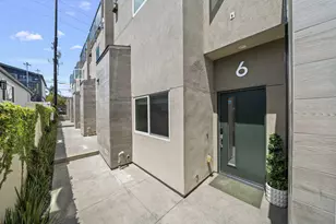 1952 Hornblend, San Diego, CA 92109 - Photo 4