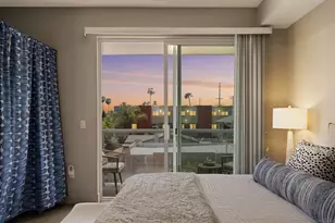 1952 Hornblend, San Diego, CA 92109 - Photo 16