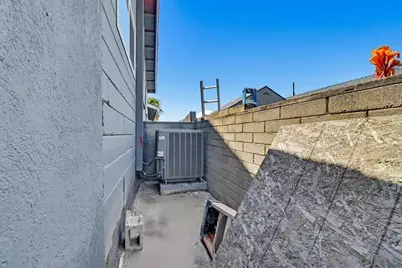  121 S Stephanie Lane, El Cajon, CA 92019 - Photo 26