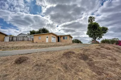  1128 Cielita Linda, Vista, CA 92083 - Photo 12