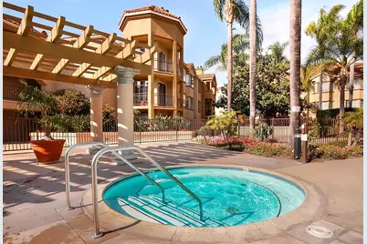  580 Camino De La Reina #120, San Diego, CA 92108 - Photo 32