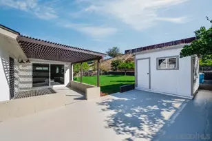 209 Meadowbrook Dr, San Diego, CA 92114 - Photo 30