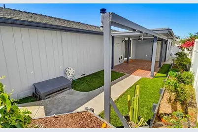 611 Via Santa Paulo, Vista, CA 92081 - Photo 34
