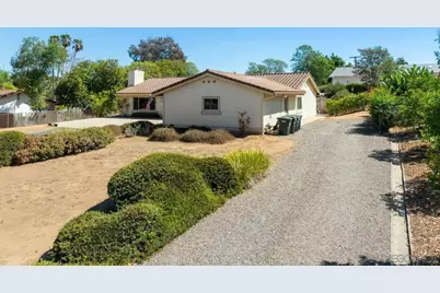  1970 Rohn Rd, Escondido, CA 92025 - Photo 4
