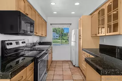  5710 Ferber St, San Diego, CA 92122 - Photo 8
