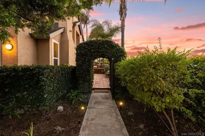  3152 Levante St, Carlsbad, CA 92009 - Photo 4