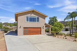 23638 Barrego Way, Ramona, CA 92065 - Photo 2