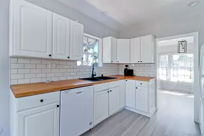  4199 Sunnyside Dr, Riverside, CA 92506 - Photo 14