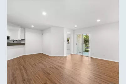  7565 Charmant Dr. #510, San Diego, CA 92122 - Photo 2