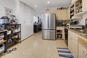 2923 Renault, San Diego, CA 92122 - Photo 14