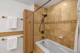 700 W E St, San Diego, CA 92101 - Photo 16