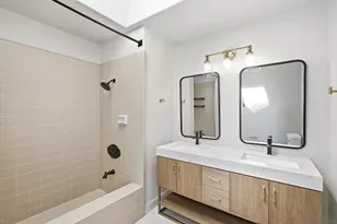 2565 Navarra Dr, Carlsbad, CA 92009 - Photo 24
