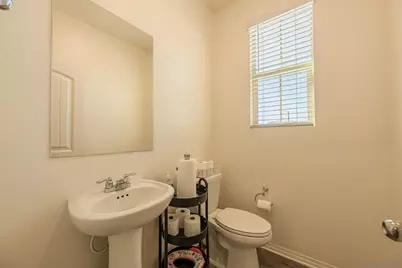  41973 Rondo St #1203, Murrieta, CA 92562 - Photo 8