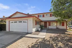 4207 Pavlov Ave, San Diego, CA 92122 - Photo 2