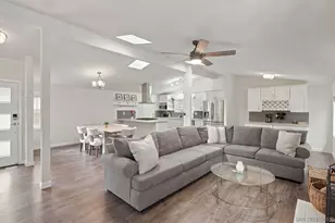 2755 Amulet St, San Diego, CA 92123 - Photo 8