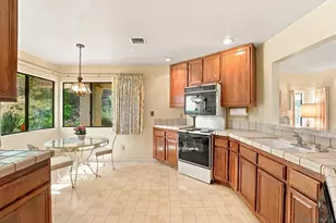 8360 Suntree Pl, San Diego, CA 92119 - Photo 10