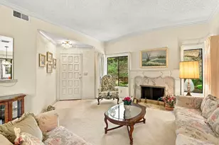 8360 Suntree Pl, San Diego, CA 92119 - Photo 2