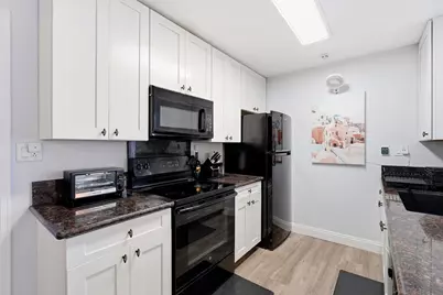  8324 Regents Road #1M, San Diego, CA 92122 - Photo 6