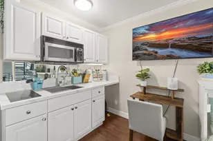 1021 Scott St, San Diego, CA 92106 - Photo 16